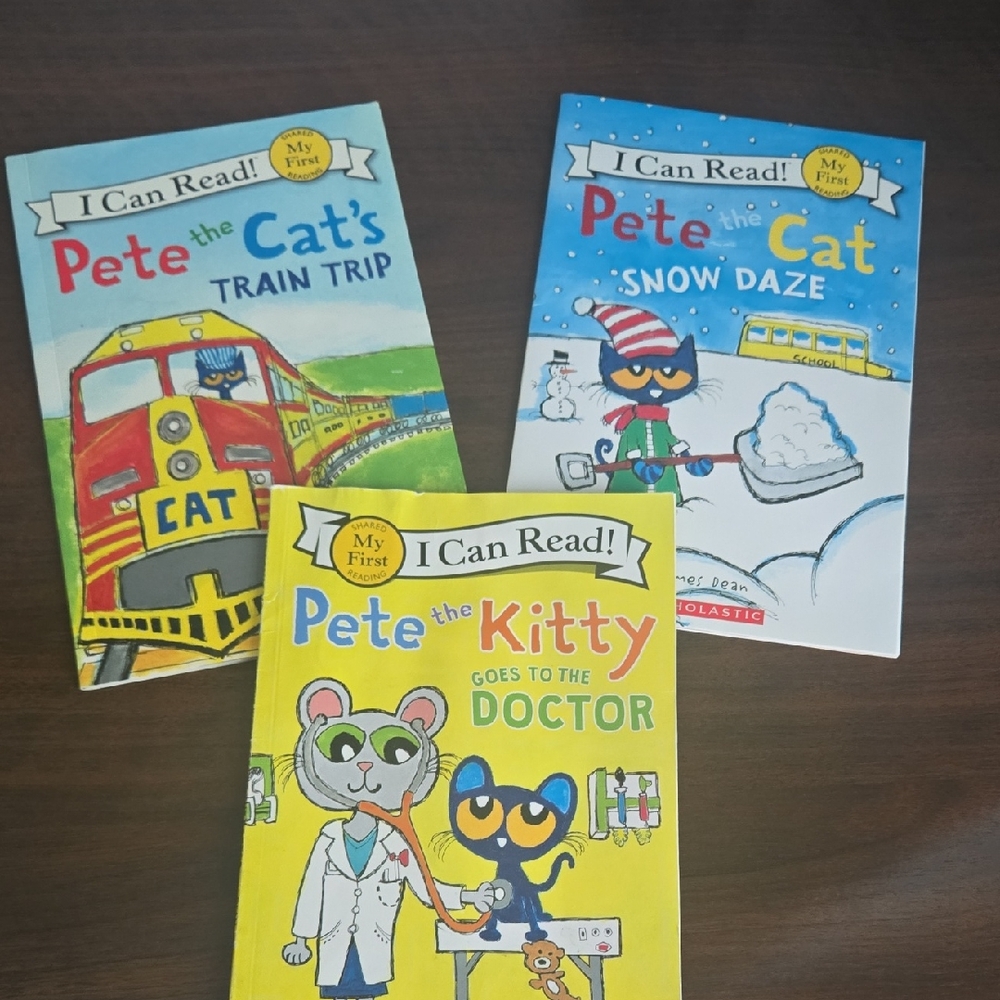 Scholastic Pete the Cat Book Trio - Vibrant Colors
